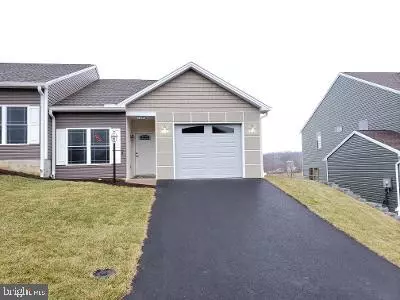 11190 GOPHER DR N, Waynesboro, PA 17268