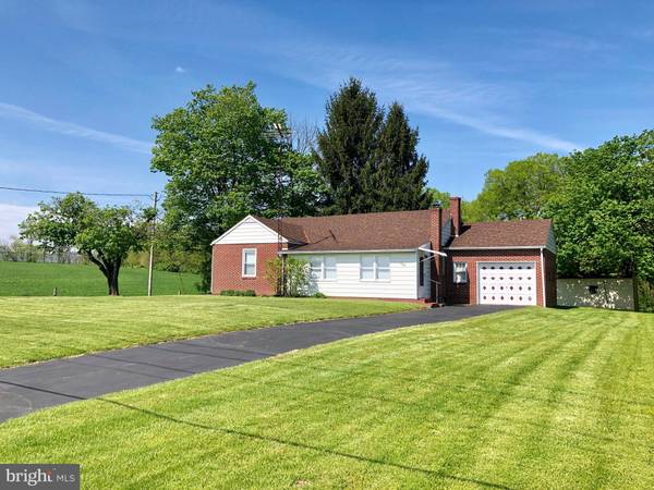 2165 FORT LOUDON RD, Mercersburg, PA 17236