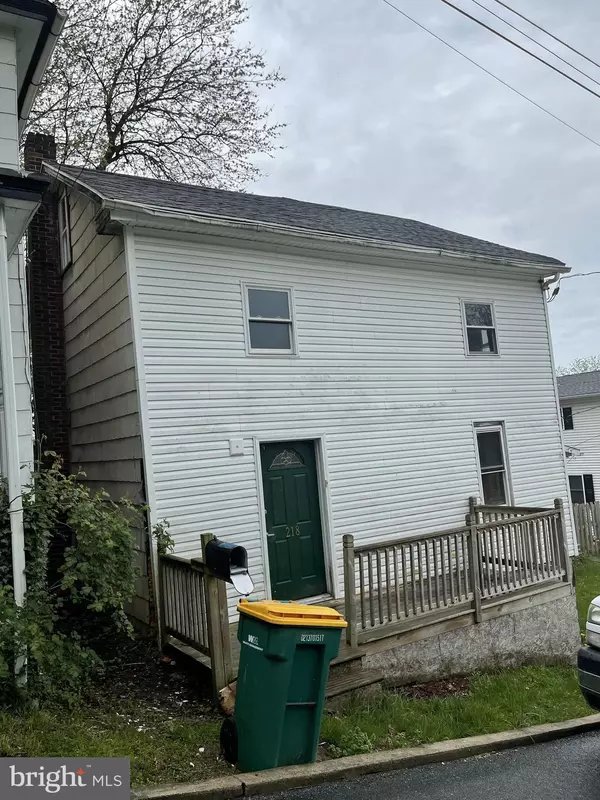 218 EAST NORTH, Waynesboro, PA 17268