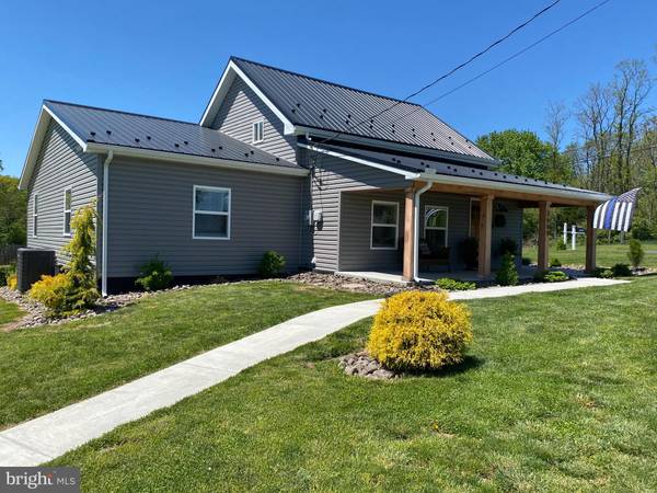 2666 E WEAVER RD, Greencastle, PA 17225