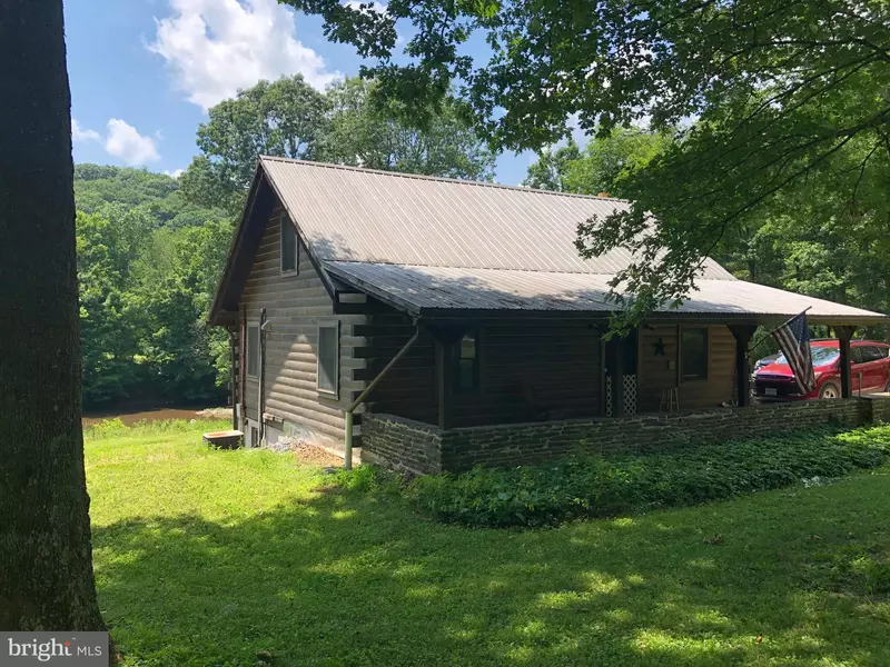 22630 ANDERSON HOLLOW RD, Hustontown, PA 17229