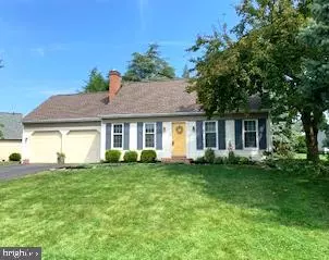 5 VILLAGE SQ, Willow Street, PA 17584