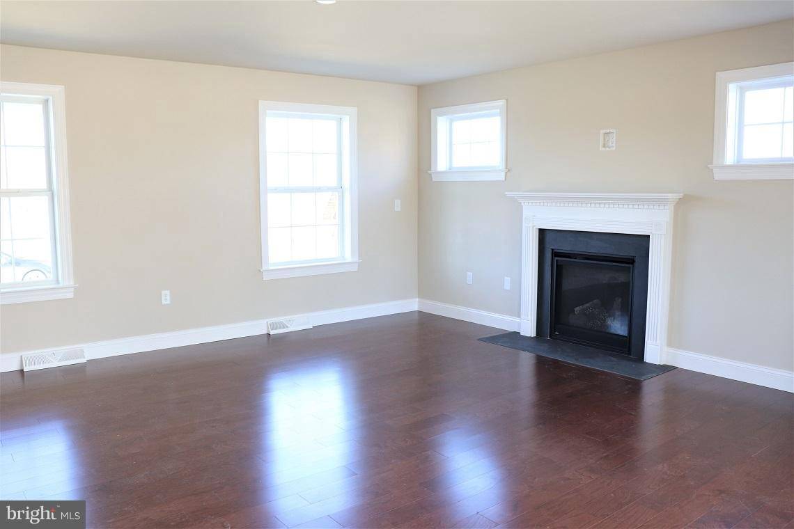 Ephrata, PA 17522,18 ACORN CT #56
