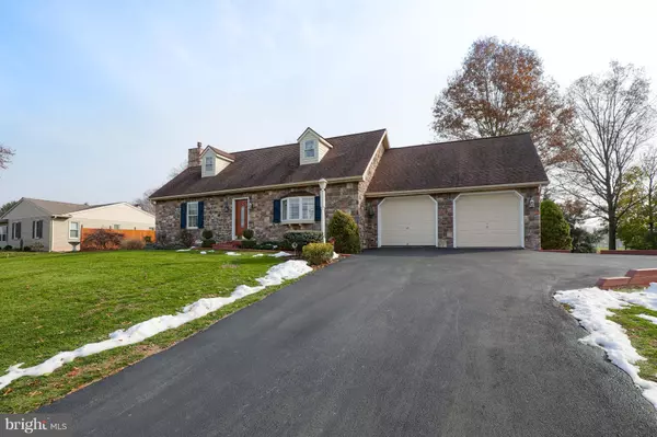 245 PLEASANT VALLEY RD, East Earl, PA 17519