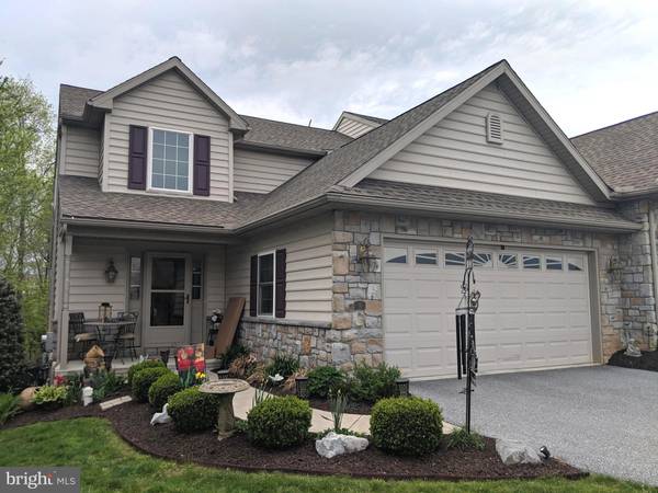 10 STONECREST TRL, Elizabethtown, PA 17022