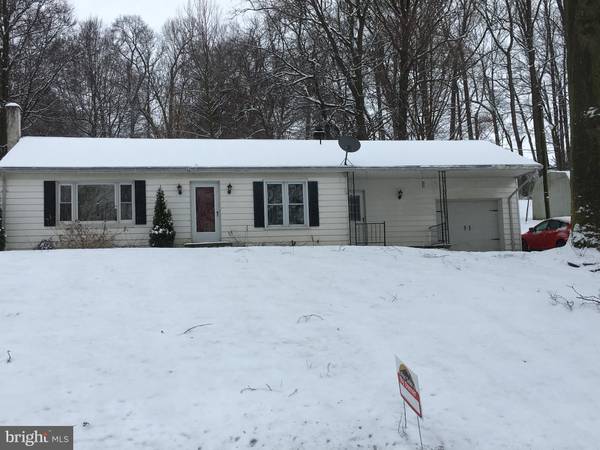 738 MAPLE GROVE RD, New Holland, PA 17557