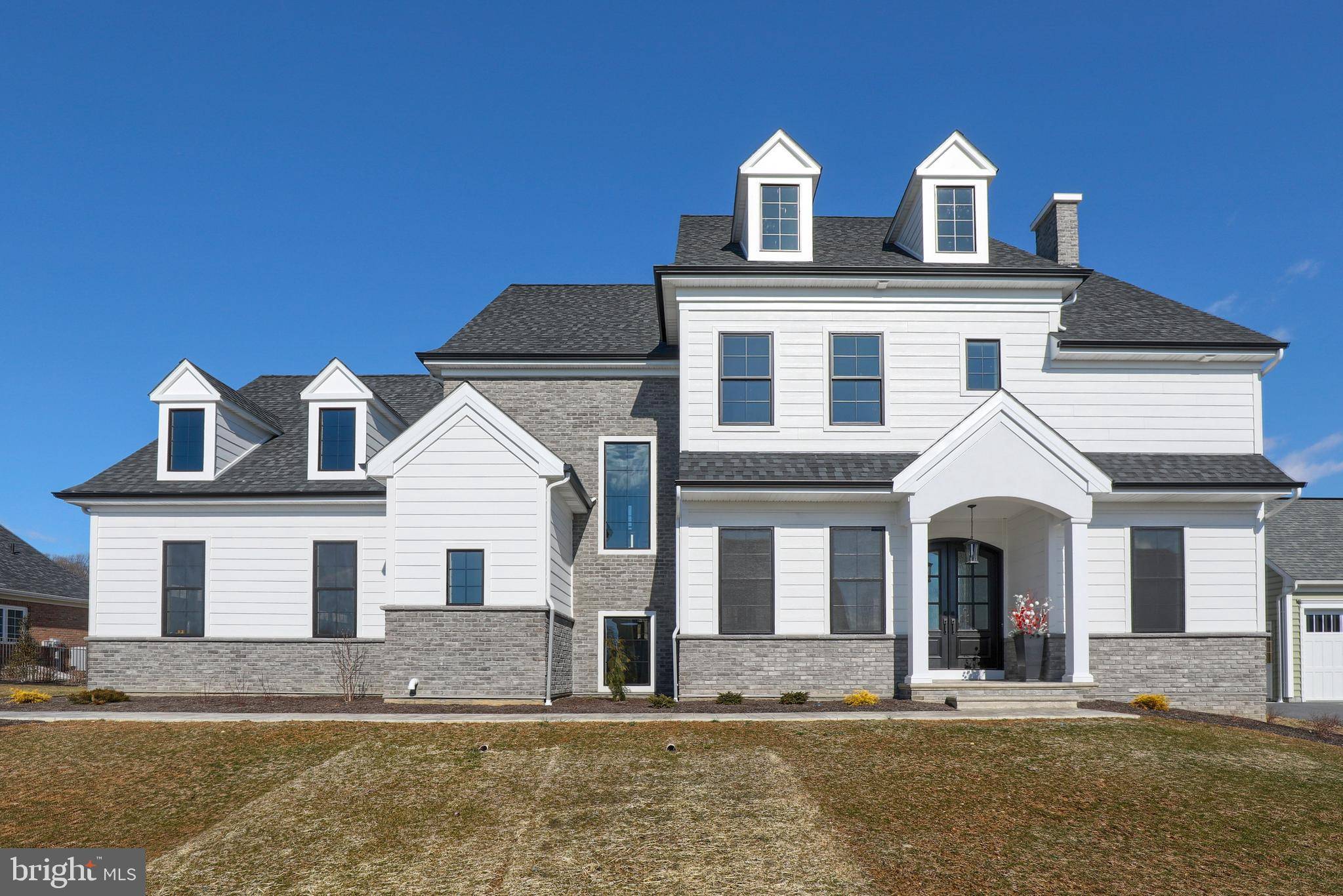 507 E DELP RD, Lancaster, PA 17601