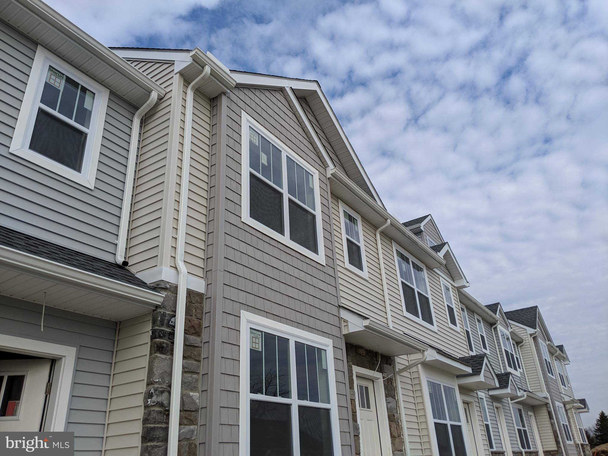 Mount Joy, PA 17552,341 MARTIN AVE