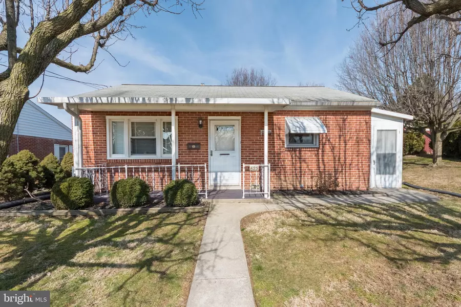 625 MAPLE ST, Columbia, PA 17512