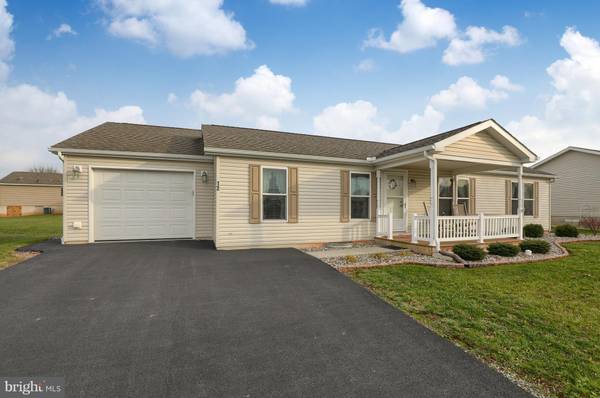 12 MILLPOND DR, Stevens, PA 17578