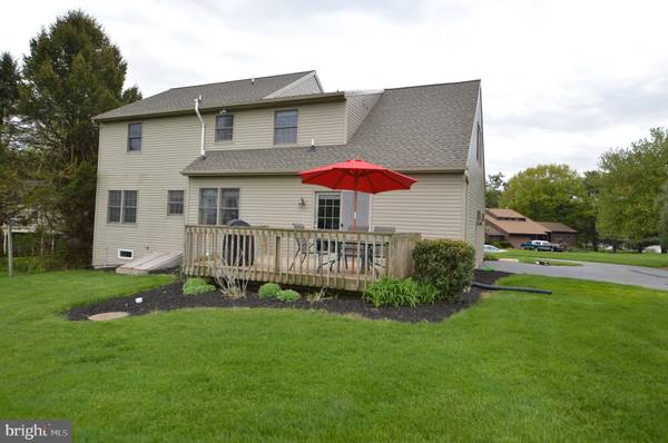 Manheim, PA 17545,680 WALNUT DR