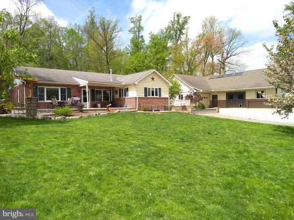 60 BUCK RUN RD, Christiana, PA 17509