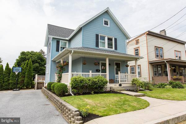 250 BROAD ST, Landisville, PA 17538