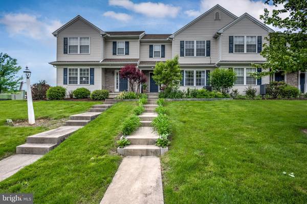 4 BRADFORD DR, Leola, PA 17540