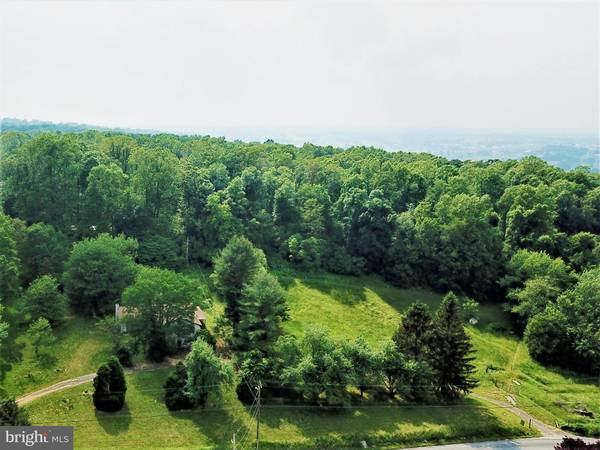 Paradise, PA 17562,266 S KINZER RD