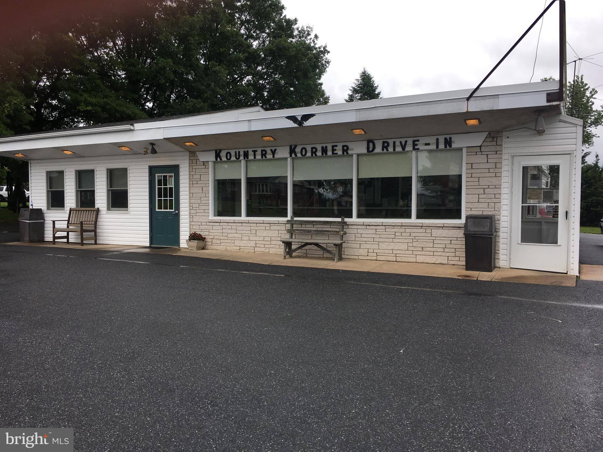 Reinholds, PA 17569,610 W ROUTE 897