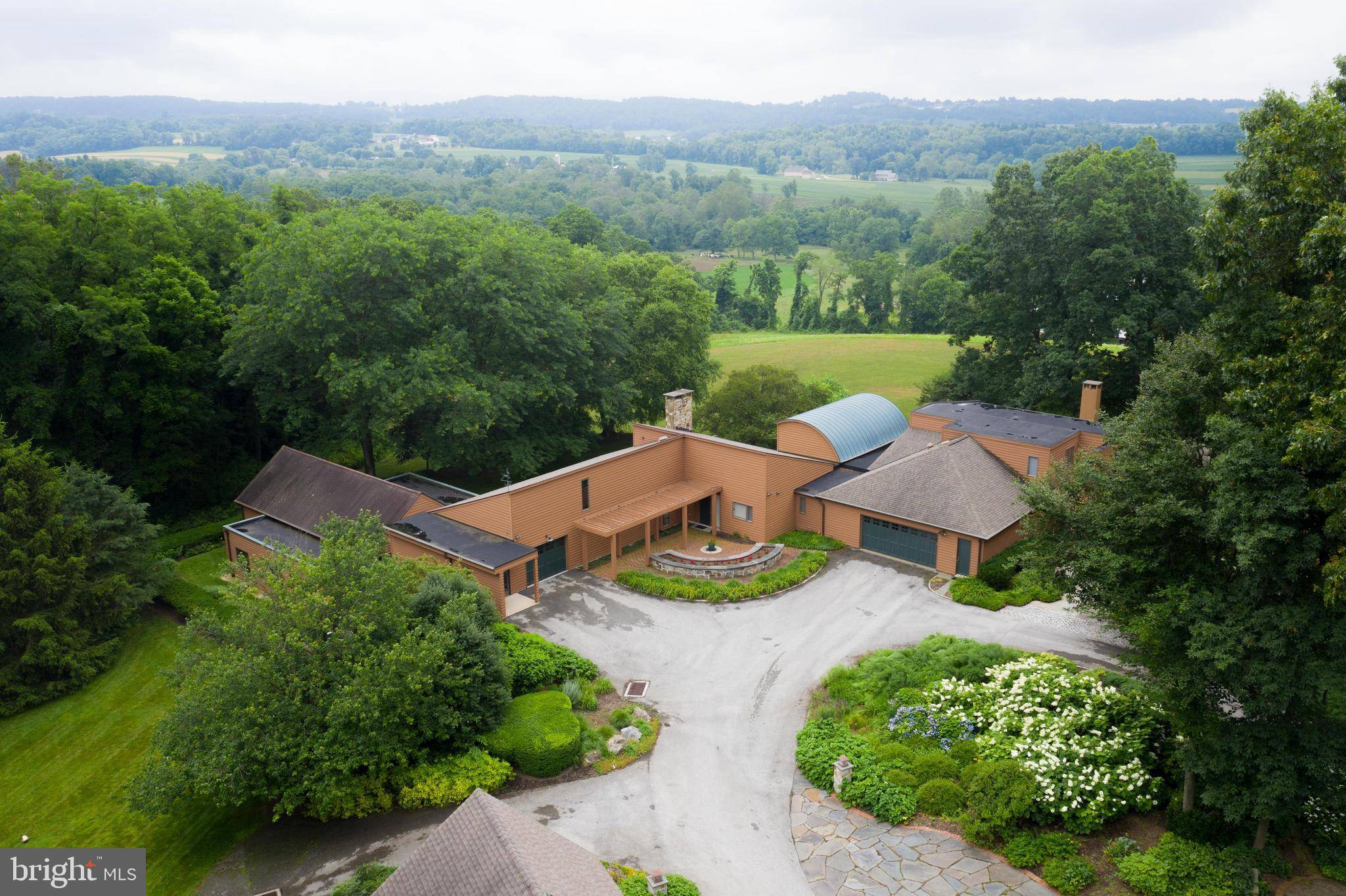 550 BUNKER HILL RD, Strasburg, PA 17579