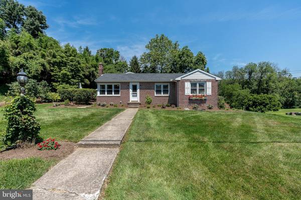 1715 MORNINGSIDE DR, Lancaster, PA 17602