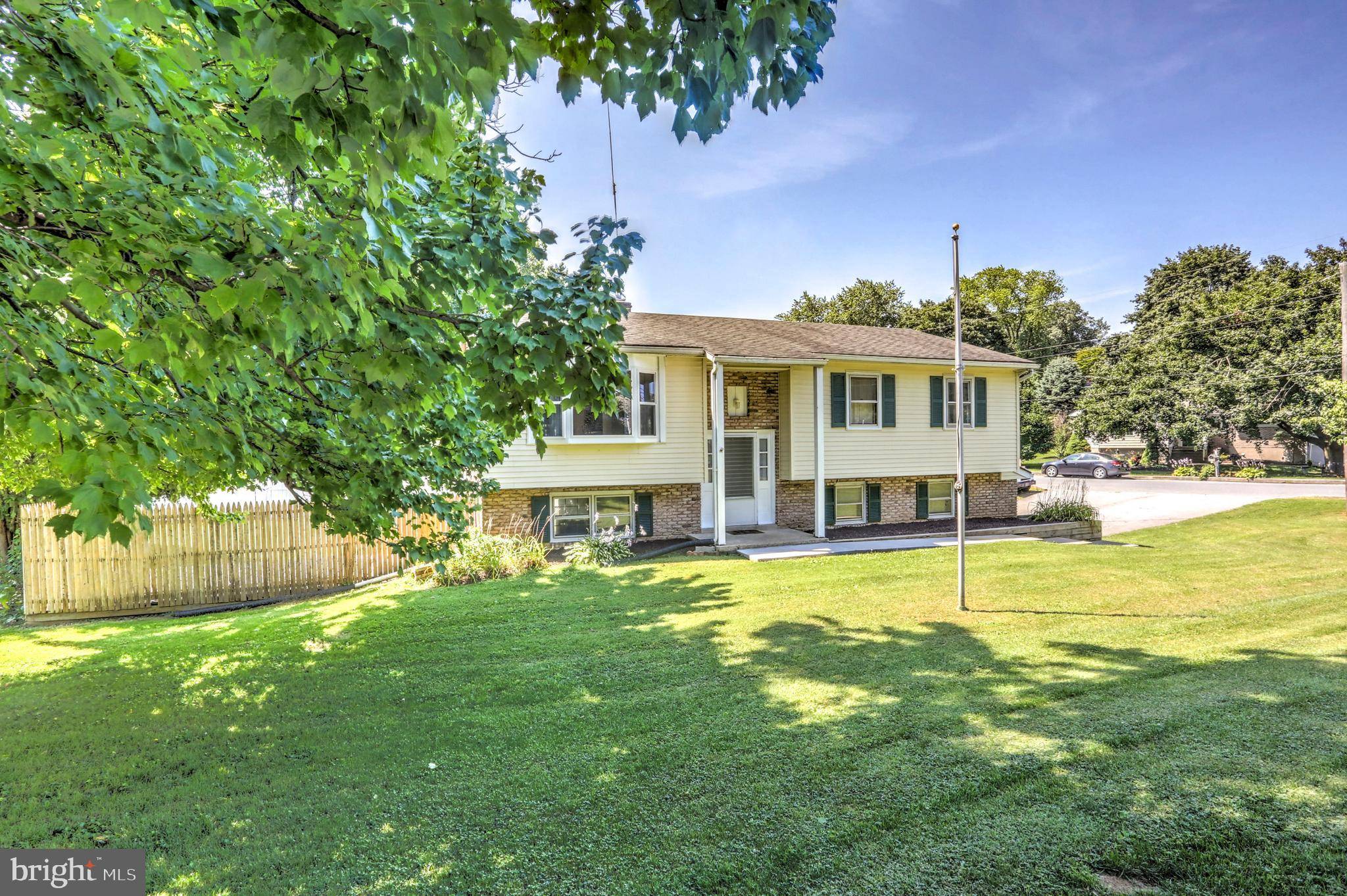 Lancaster, PA 17601,1526 EUCLID DR