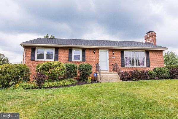 2665 SUTTON PL, Lancaster, PA 17601