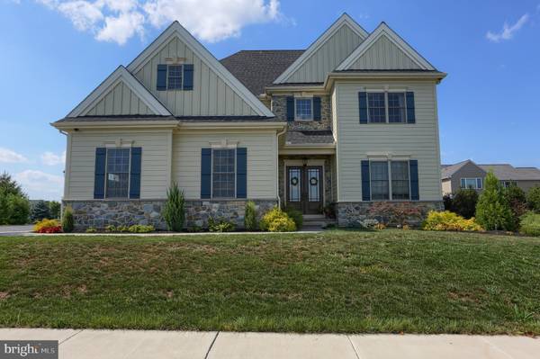 30 STATION STONE LN, Lititz, PA 17543