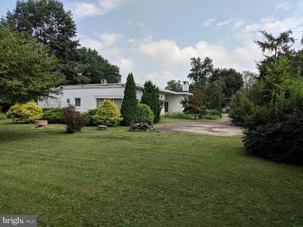 Mount Joy, PA 17552,232 S MARKET ST S