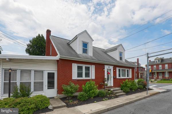 20 E WILLOW ST, Elizabethtown, PA 17022