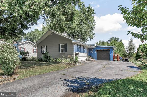 441 N HOLLY ST, Elizabethtown, PA 17022