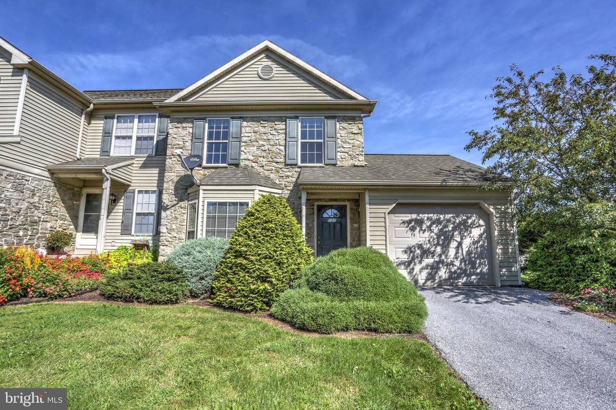 New Holland, PA 17557,127 BRIDLE PATH