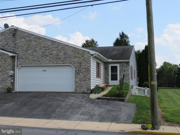 New Holland, PA 17557,130 E JACKSON ST