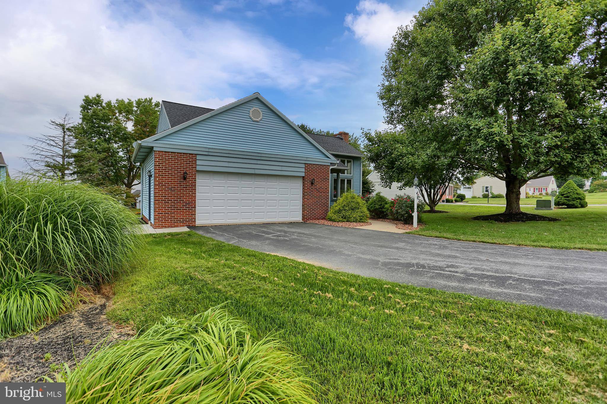 Willow Street, PA 17584,105 DORIANNE DR