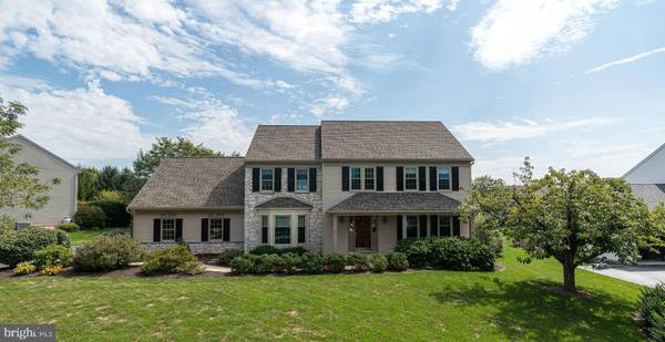 18 CRIMSON LN, Lititz, PA 17543