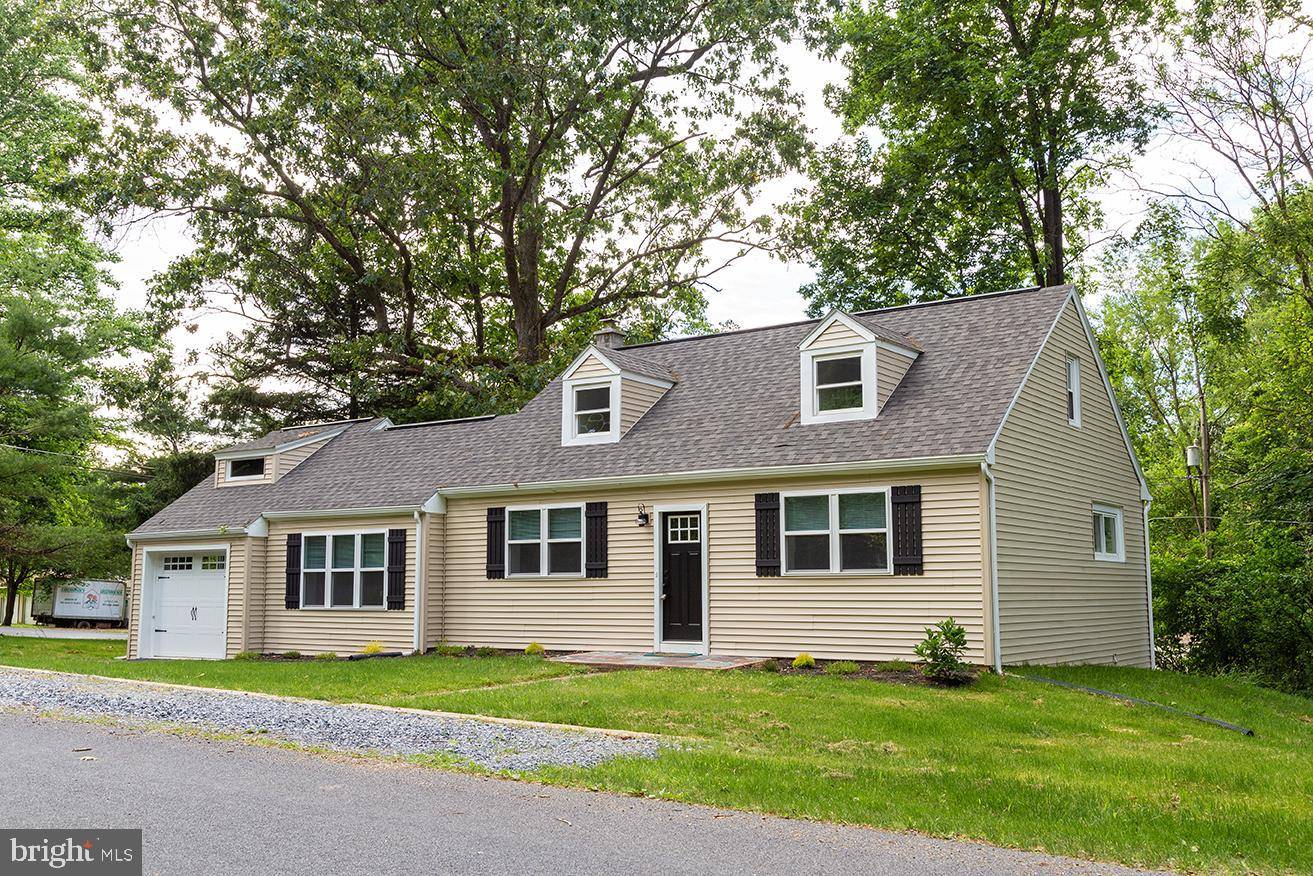 261 PARK AVE, Lititz, PA 17543