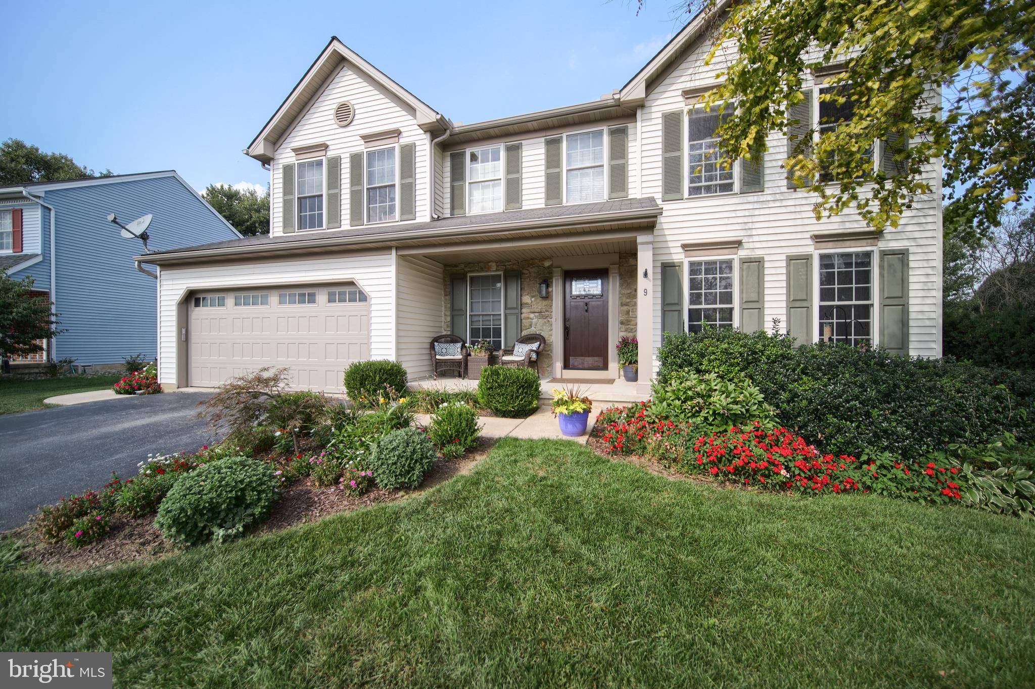 Lititz, PA 17543,9 PENNY LN
