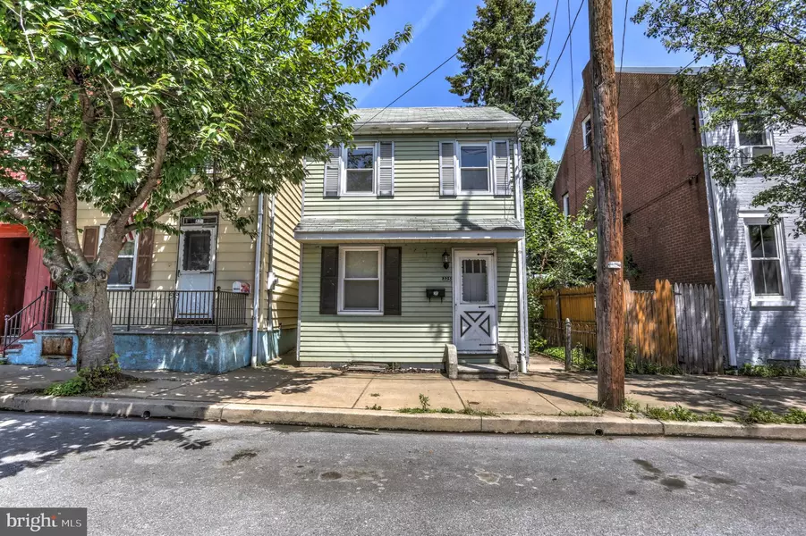 225 S 4TH ST, Columbia, PA 17512