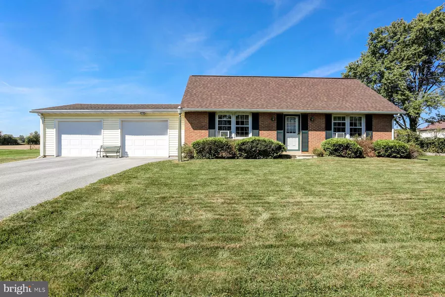 2989 HARVEST RD, Elizabethtown, PA 17022