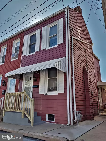 842 HOUSTON ST, Columbia, PA 17512