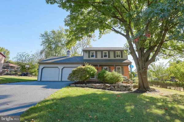 41 RIDGE VIEW DR, Leola, PA 17540