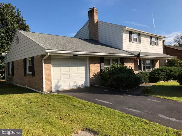 Lancaster, PA 17601,473 CANDLEWYCK RD