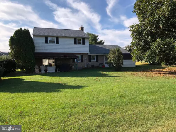 Lancaster, PA 17601,473 CANDLEWYCK RD