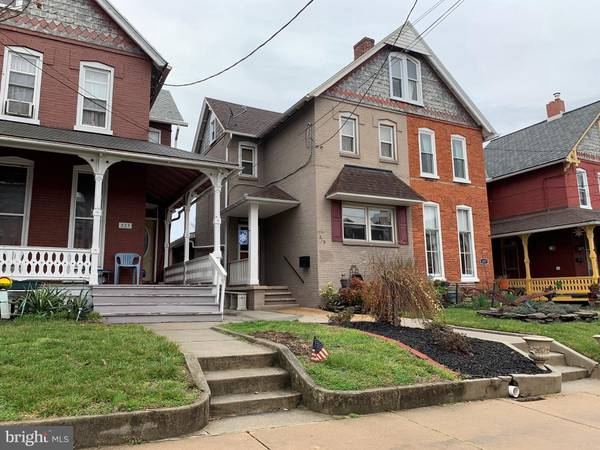 319 N 3RD ST, Columbia, PA 17512