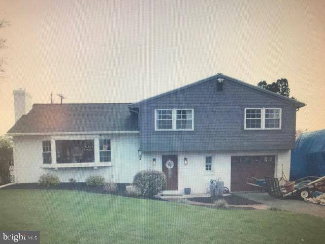 1576 SANTA BARBARA DR, Lancaster, PA 17601