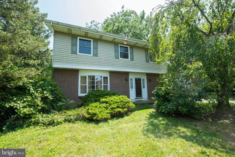 944 7TH STREET CIR, Emmaus, PA 18049