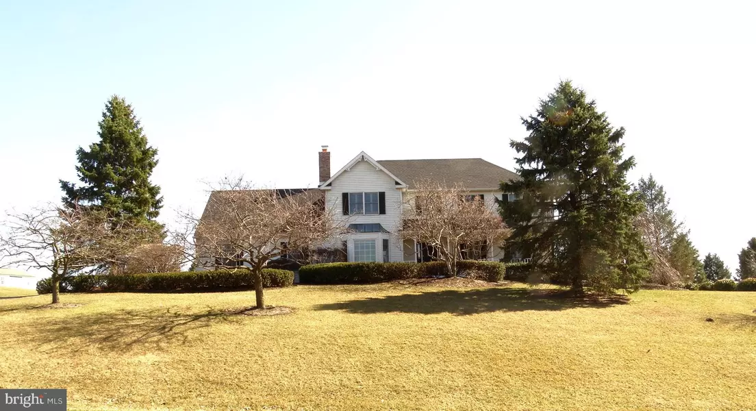 4662 CORTLAND DR, Orefield, PA 18069