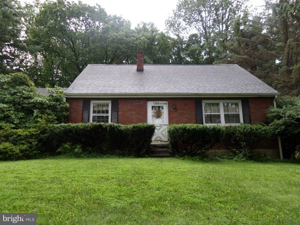 1366 PUGGY LN, Fountain Hill, PA 18015