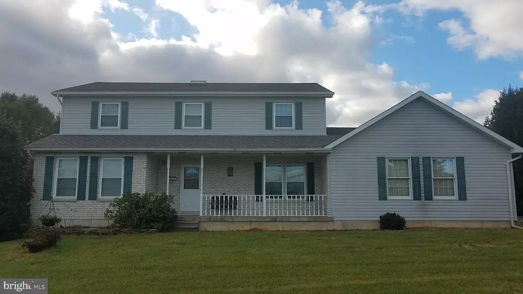 5018 SPRUCE ST, Schnecksville, PA 18078