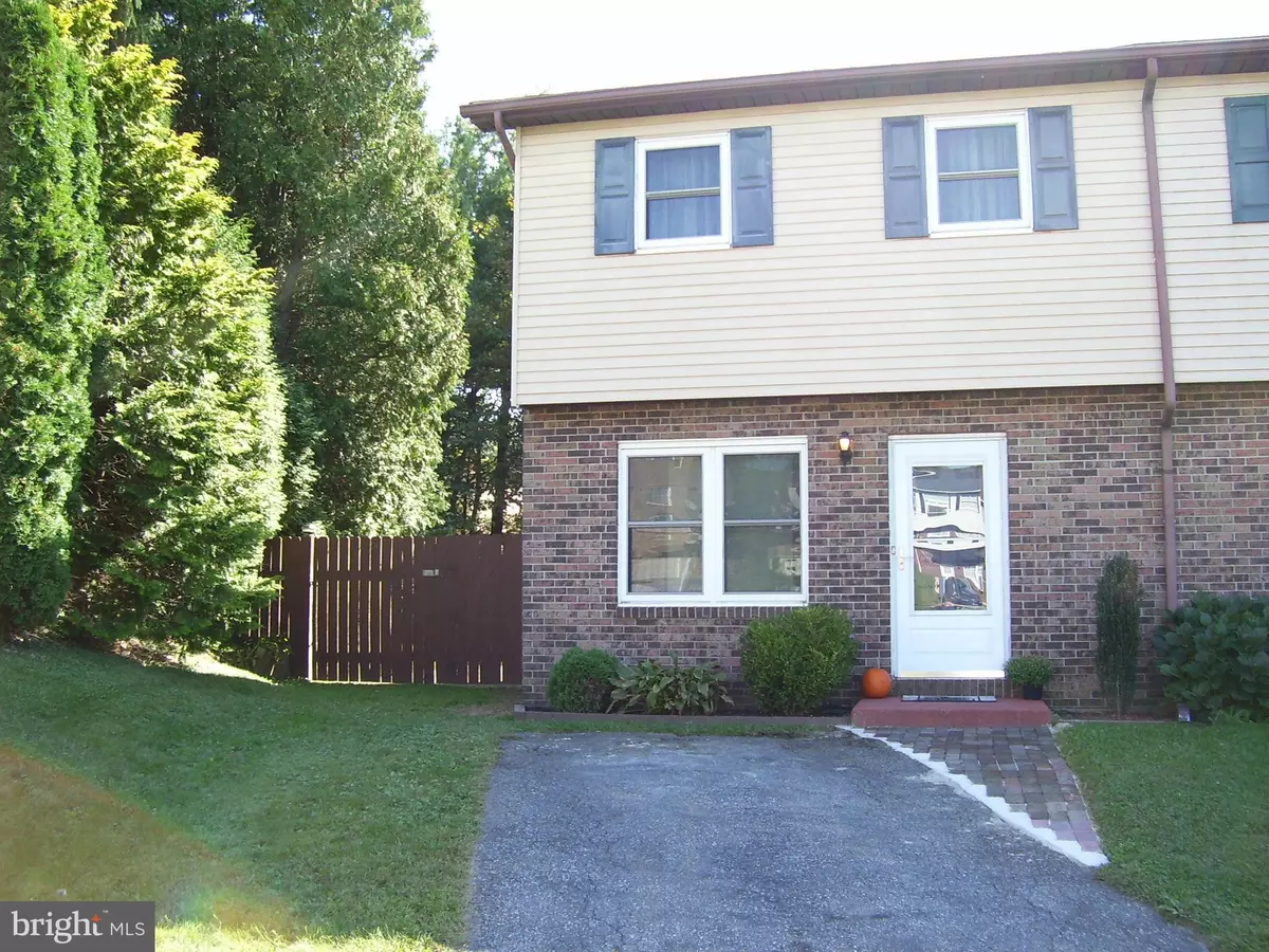 Allentown, PA 18103,2616 MOUNTAIN LN