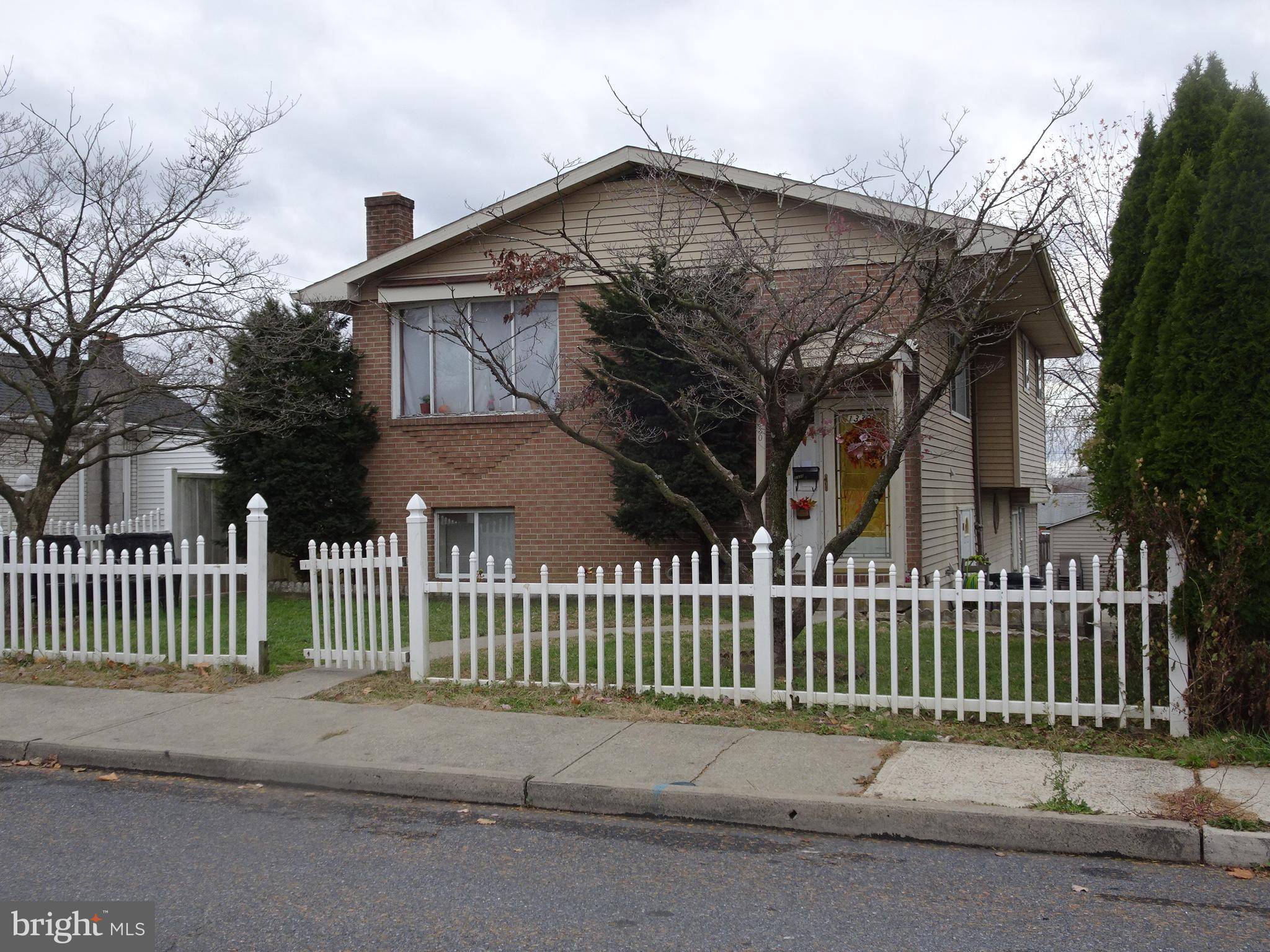 Allentown, PA 18103,1330-1332 S RACE ST