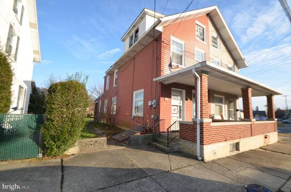 3004 N 2ND ST, Whitehall, PA 18052