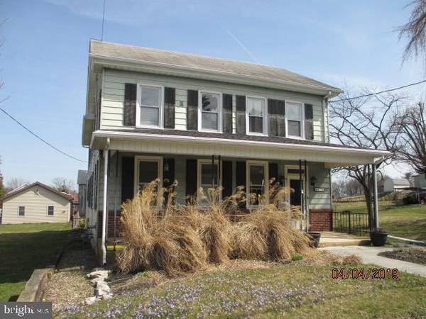 47 W MAIN ST, Quentin, PA 17083